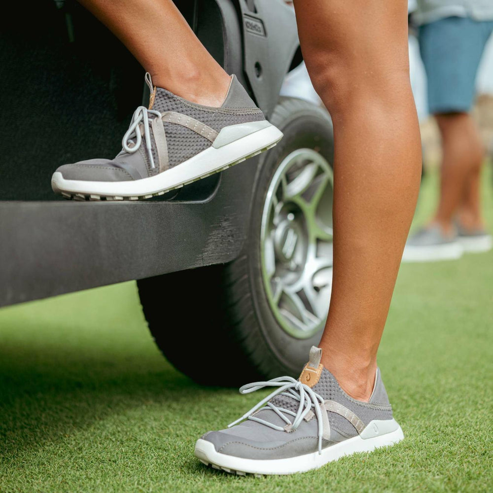 Olukai Kawela Golf Shoes - Pavement / Mist Grey | Women Golf