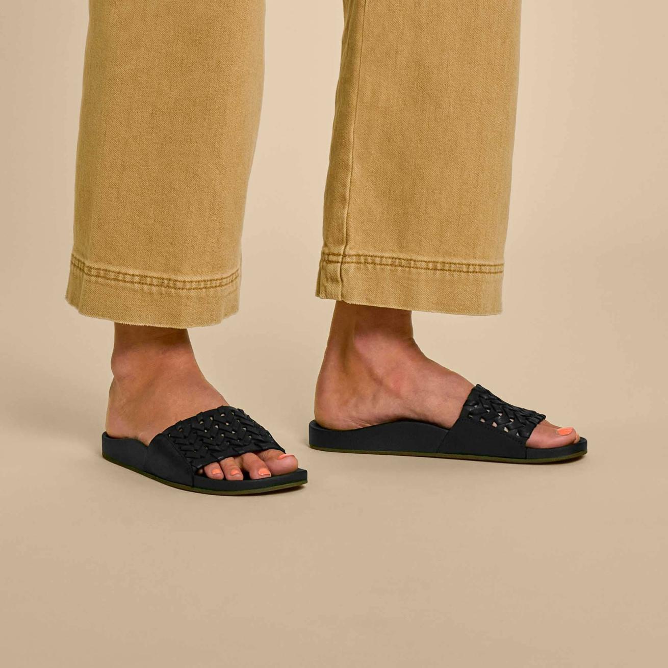 Olukai Kāmola Leather Slide Sandals - Black | Women Leather