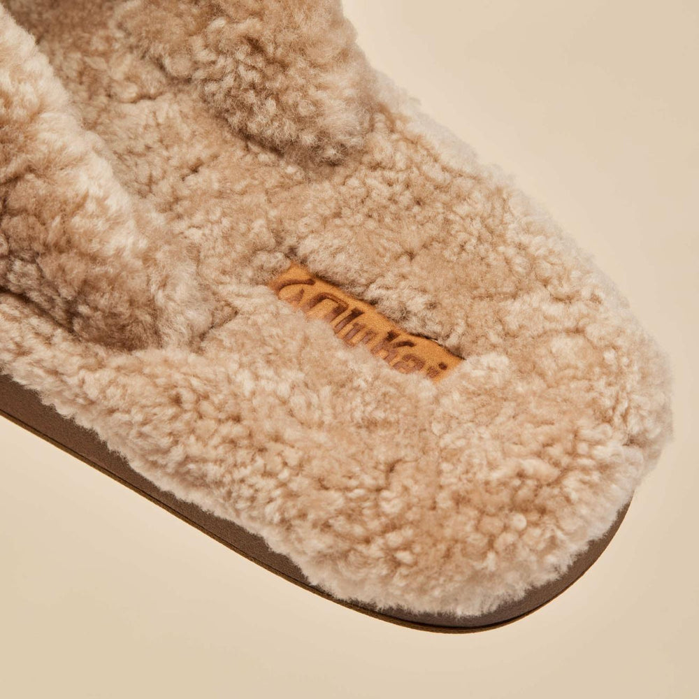 Olukai Kīpe'a Heu Flip Flop Slippers - Tan | Women Warm Weather