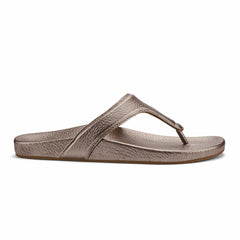 Olukai Kīpe‘a Lipi Leather Sandals - Bubbly | Women Leather