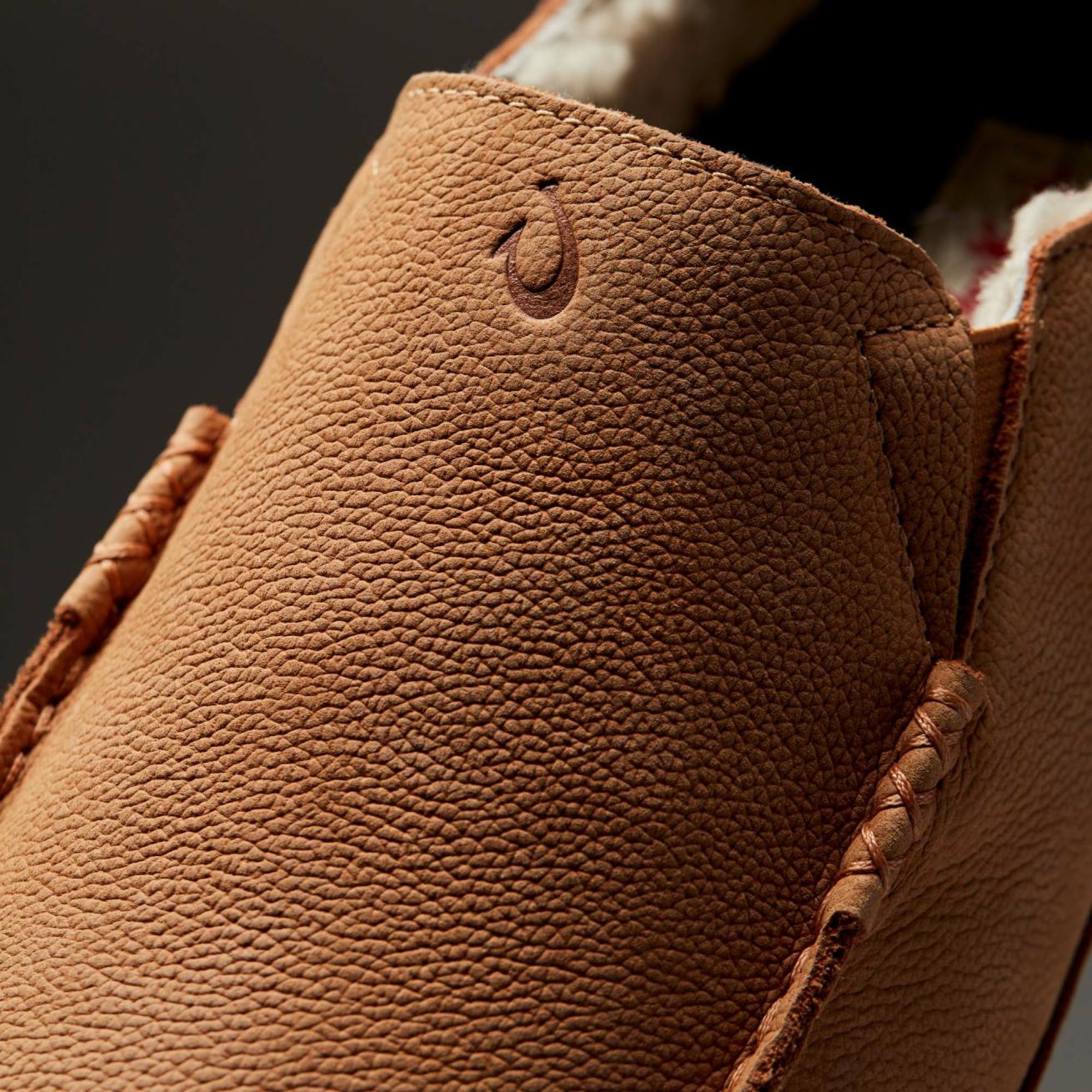 Olukai Kipuka Hulu Leather Slippers - Natural | Men Indoor/Outdoor