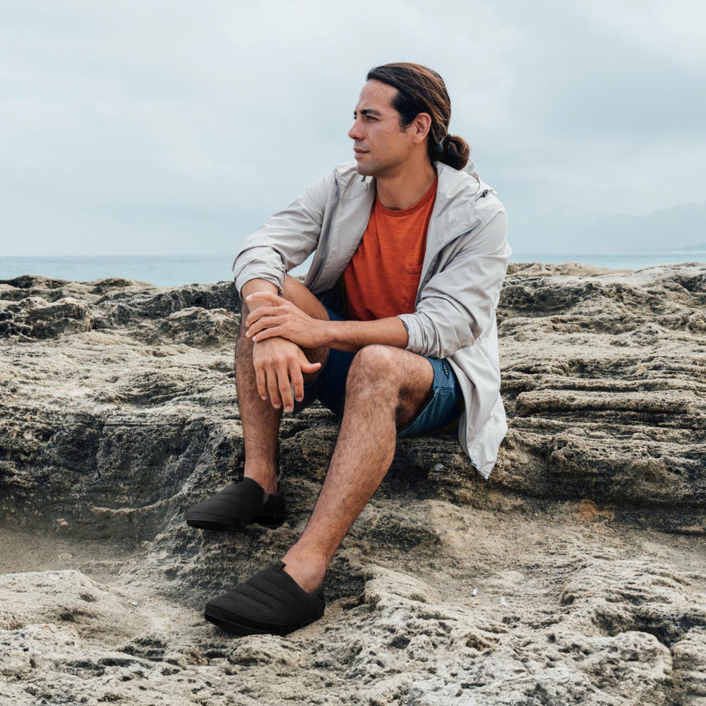 Olukai Mahana Jersey Cotton Slippers - Black | Men Indoor/Outdoor