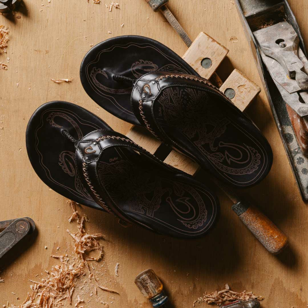 Olukai Mea Ola Leather Beach Sandals - Dark Java | Men Leather