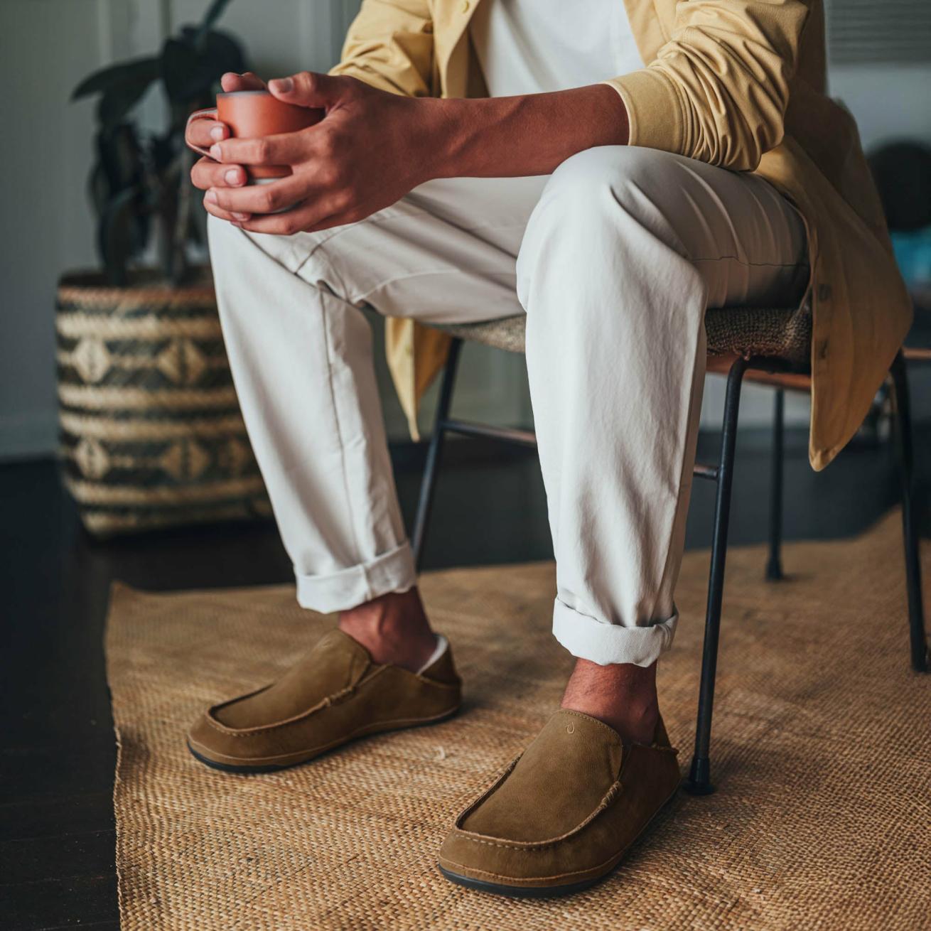 Olukai Moloā Leather Slippers - Kona Coffee | Men Cold Weather