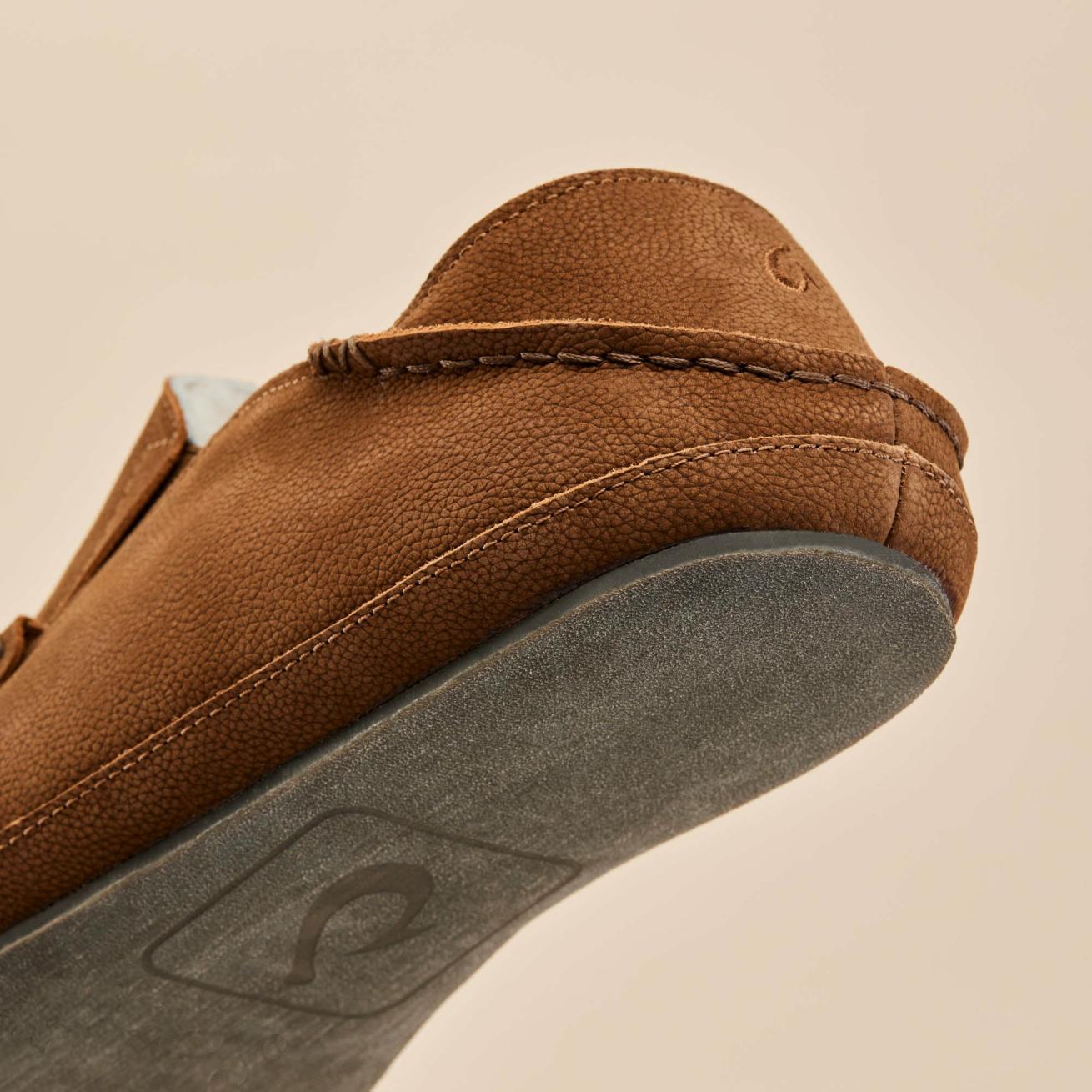 Olukai Moloā Leather Slippers - Kona Coffee | Men Cold Weather