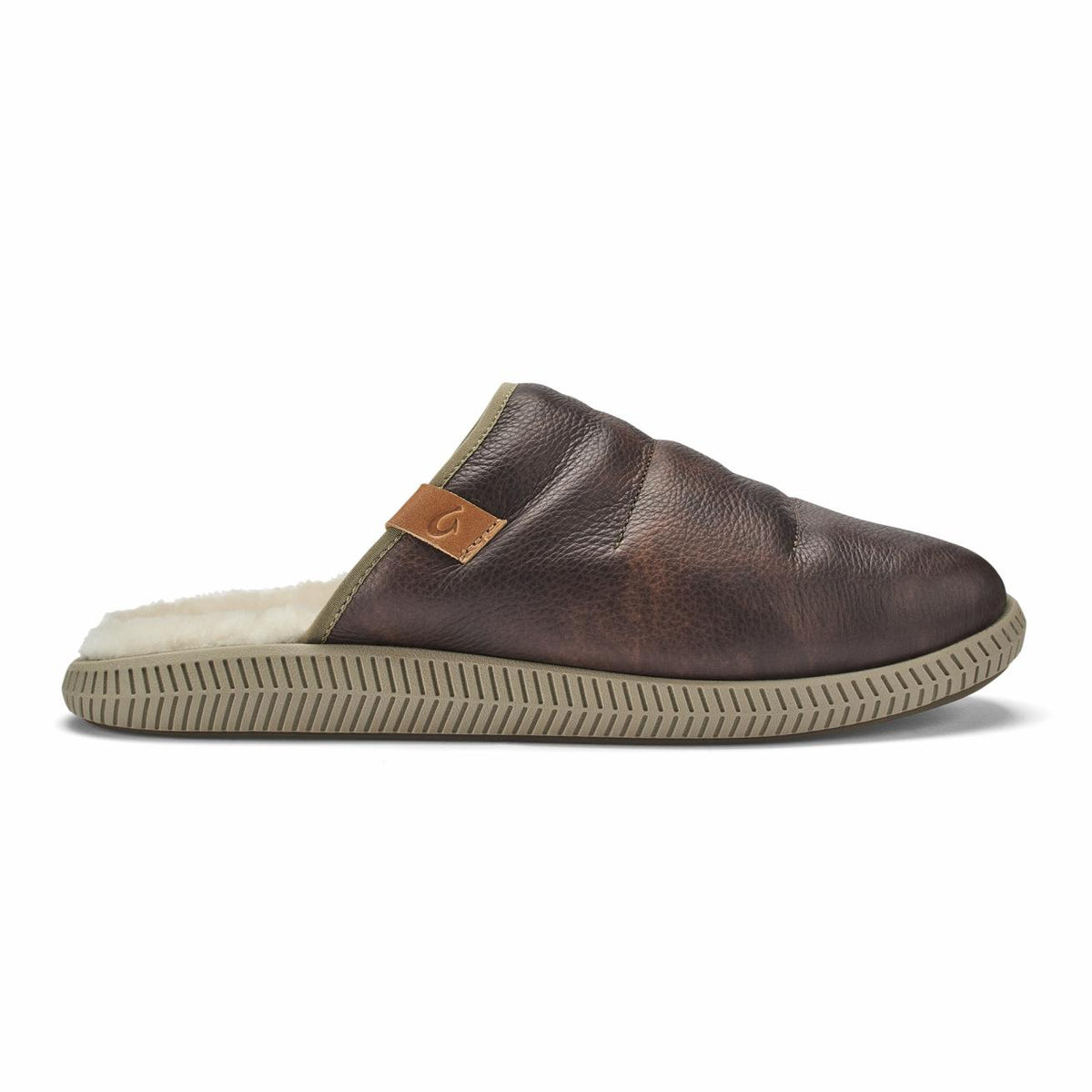Olukai Mua 'Ili Leather Mule Slippers - Dark Wood / Silt | Men Cold Weather