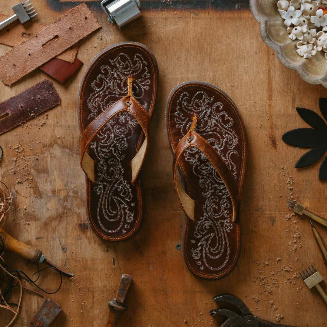 Olukai Paniolo Leather Beach Flip Flops - Natural | Women Leather