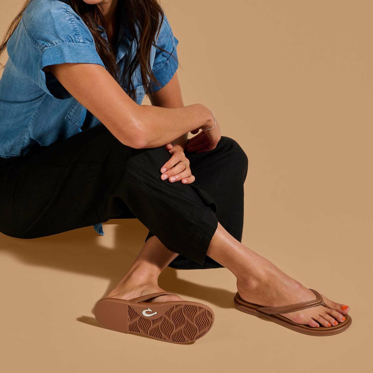 Olukai Tiare Leather Beach Sandals - Fox | Women Leather