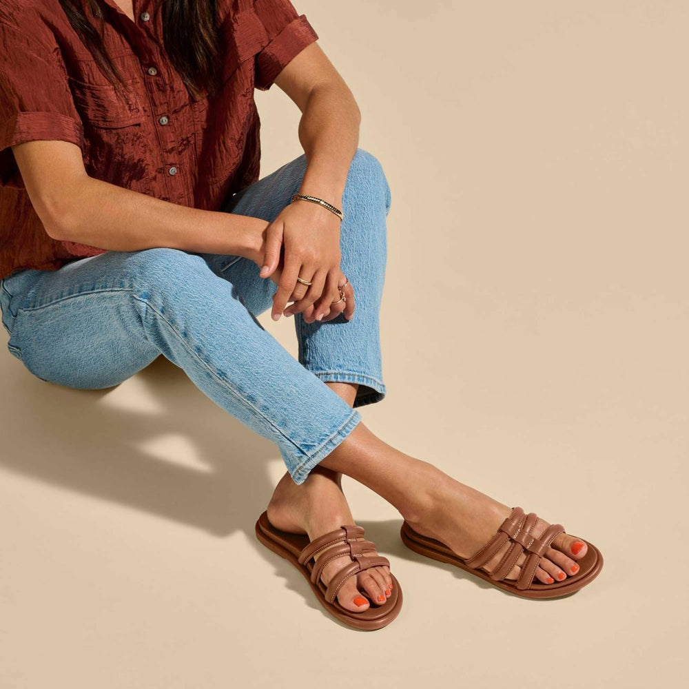 Olukai Tiare Slide Leather Slide Sandals - Fox | Women Slides